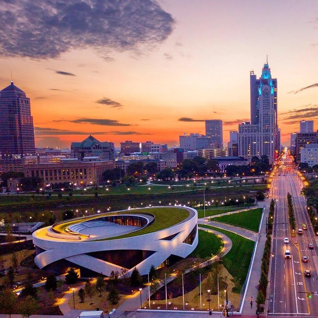 Housepitality - The Southwestern Columbus